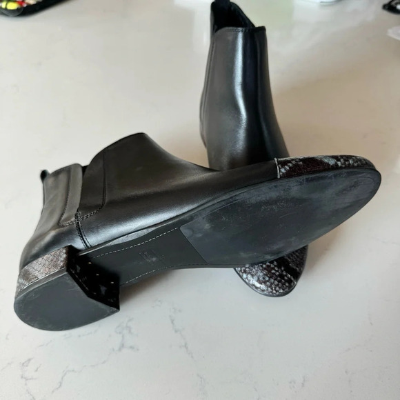 Massimo Dutti animal print black booties size: 10US/40 EU - Picture 6 of 8